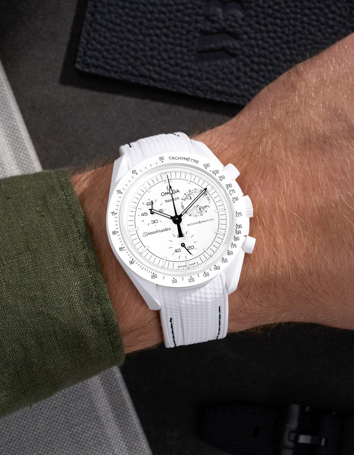 MoonSwatch Mission to the Moon Phase (Rubber Strap) - OM Luxury