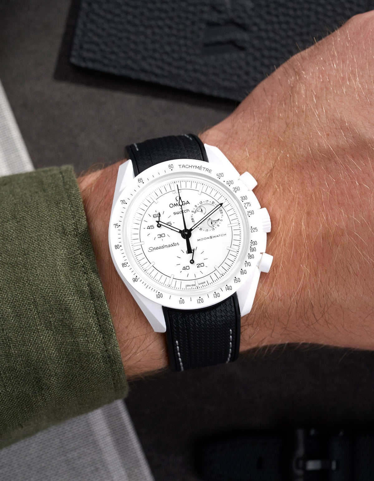 MoonSwatch Mission to the Moon Phase (Rubber Strap) - OM Luxury